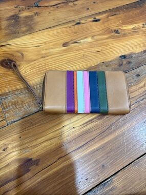 Fossil Tan Leather Zip-Around Wallet Wristlet with Front Zip Pocket